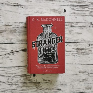 The Stranger Times Band 1 von C.K. McDonnell